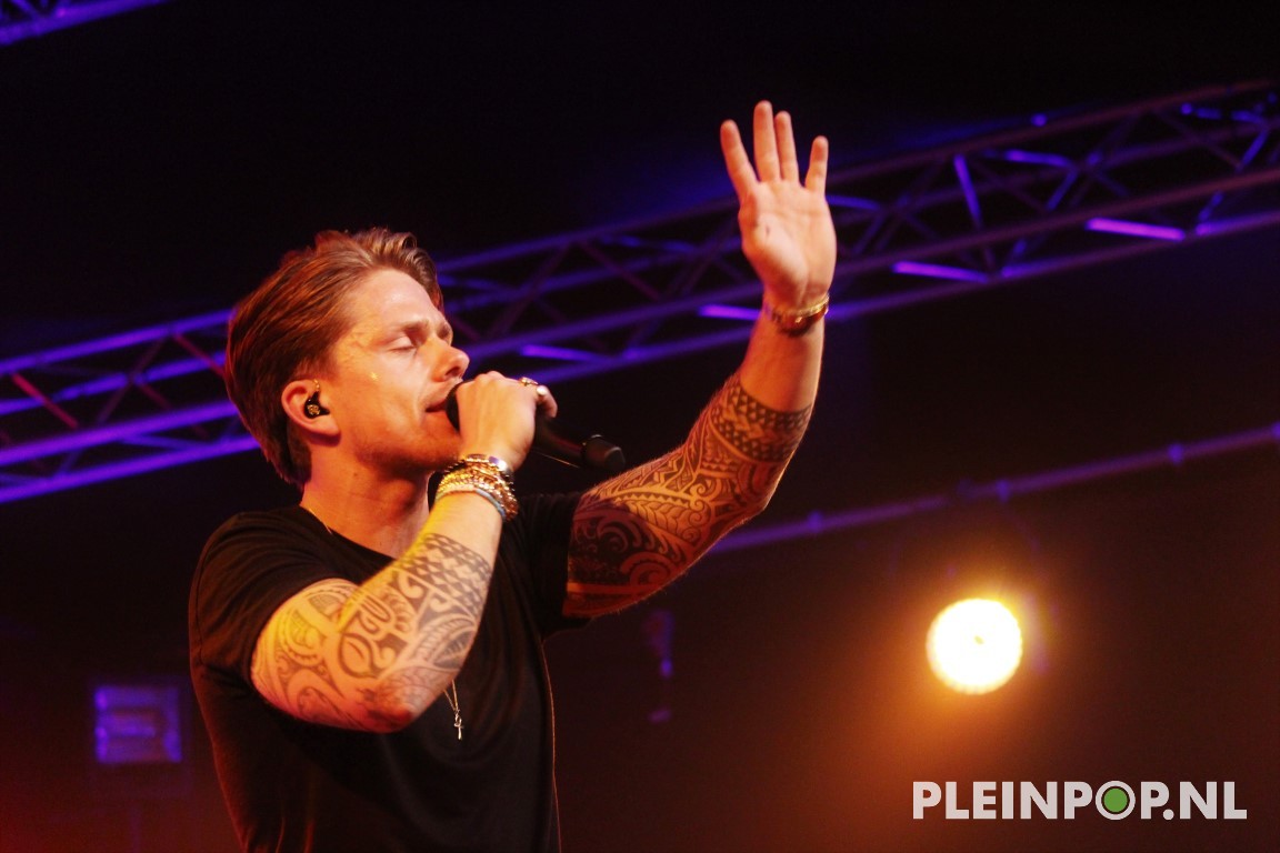 Andre Hazes52
